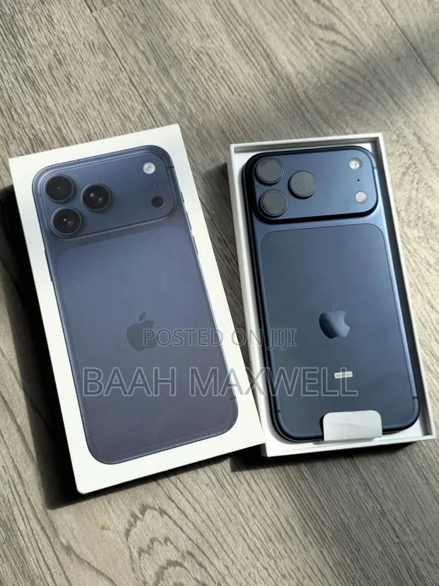 New Apple iPhone 17 Pro Max 512 GB Blue · Photo 1