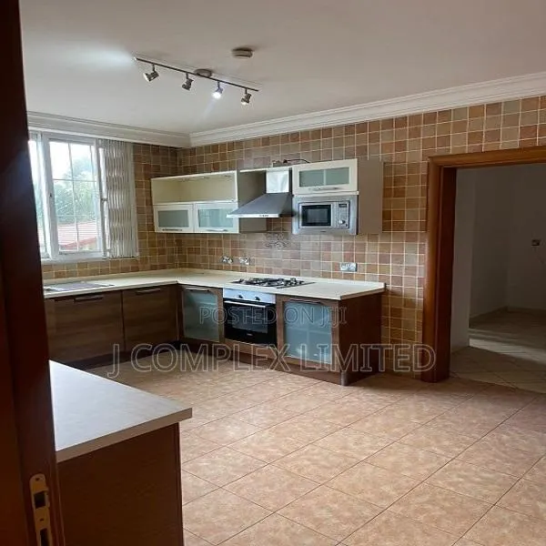 4bdrm House in Airport Residential Area for rent · Photo 1