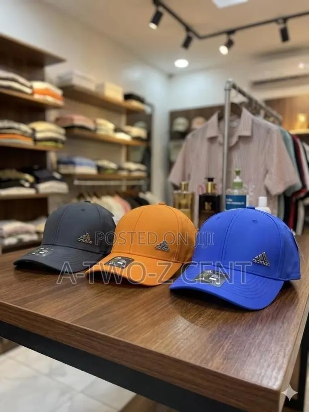 Baseball Cap · Photo 1