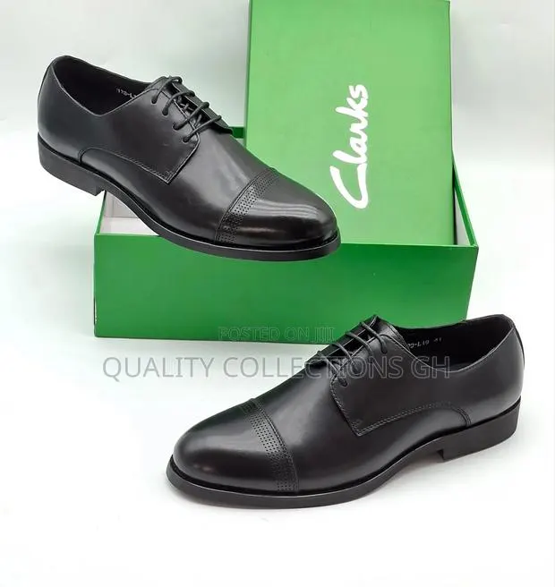 Clarks Derby Leather Shoe · Photo 1