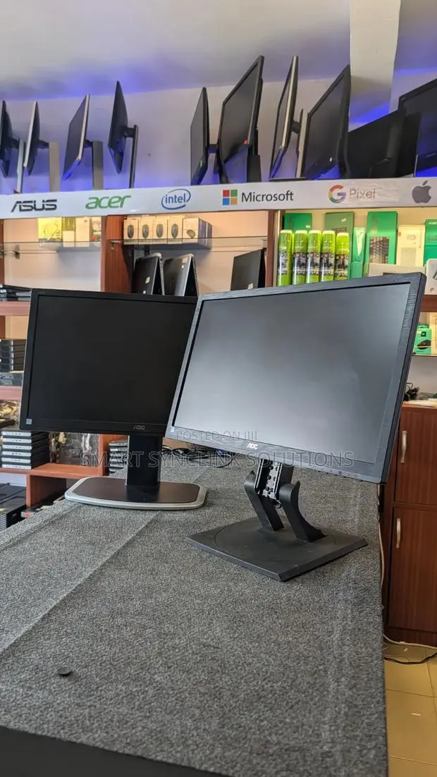 22" AOC LED Backlit LCD Monitor · Photo 1