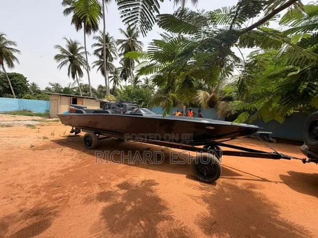 Boat for Lake · Photo 1