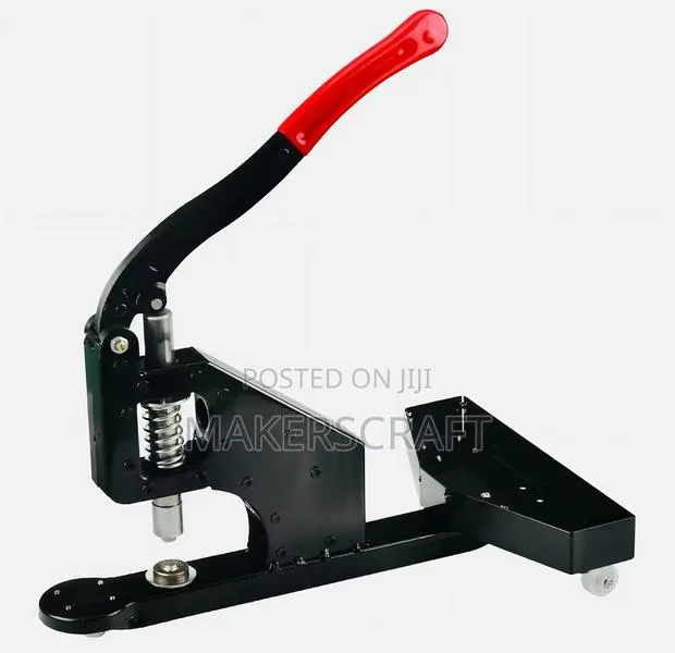 Eyelet Punching Machine · Photo 1