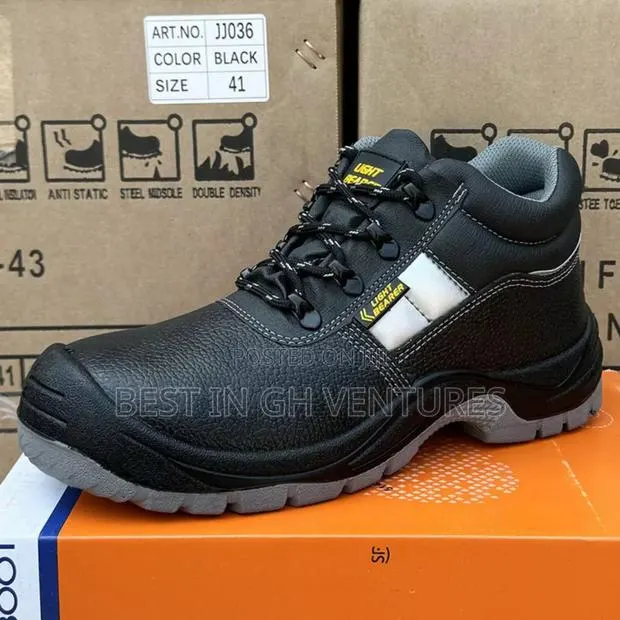 Top Quality Safety Shoes With Metal Toe & Reflector · Photo 1