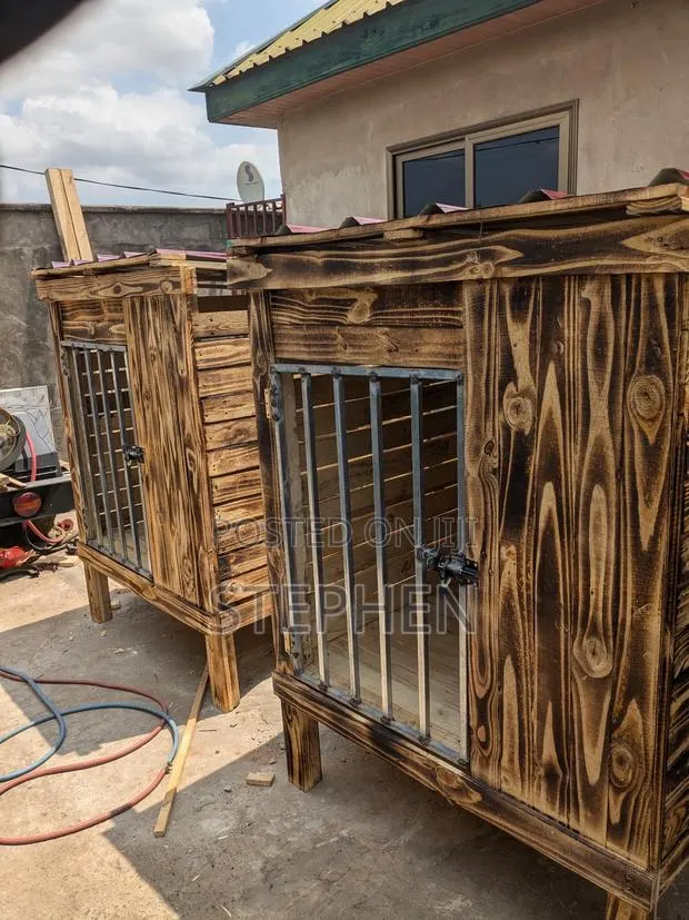 Single Wooden Pallet Dog Cage · Photo 1