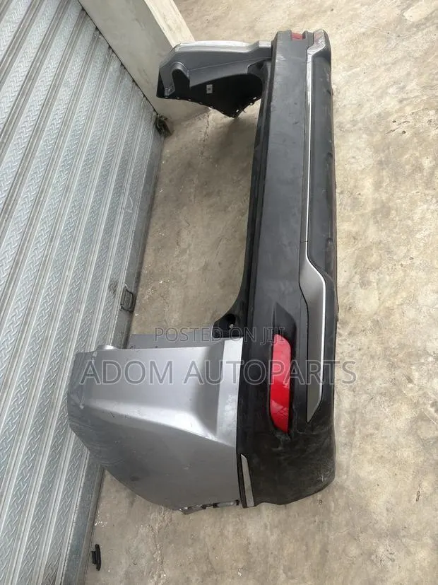 Honda CRV 2020 2021 2022 Back Bumper Complete · Photo 1