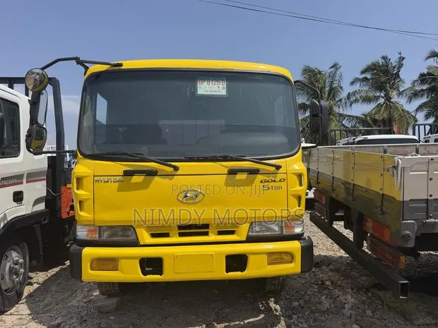 Hyundai 5 Tons · Photo 1