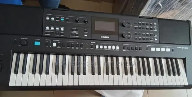 Yamaha Keyboard PSR E 483 · Photo 1
