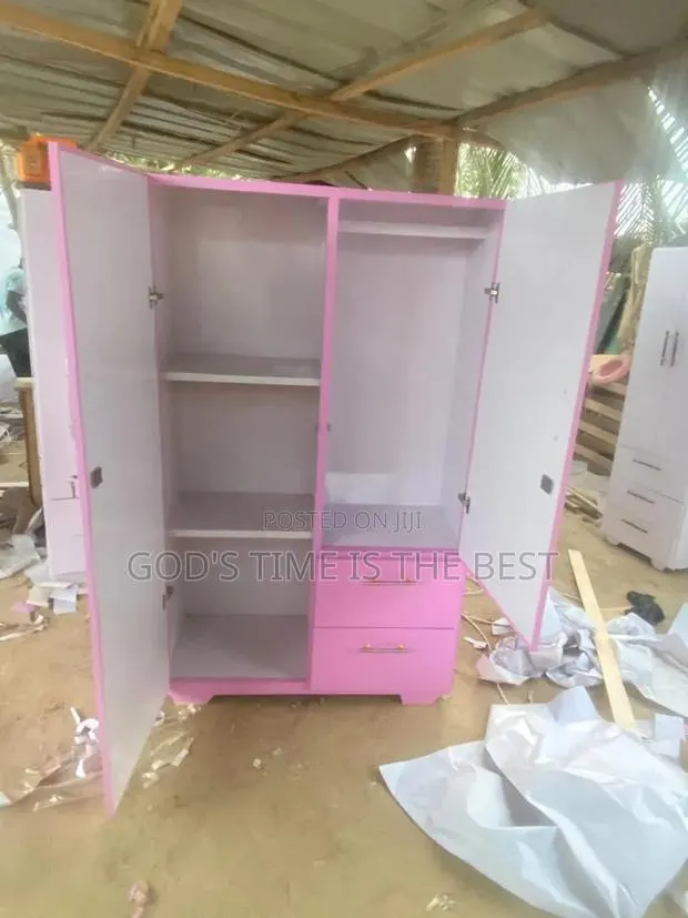 Wardrobe Double Door · Photo 1