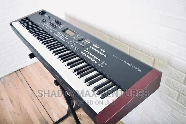 Yamaha Moxf8 Keyboard