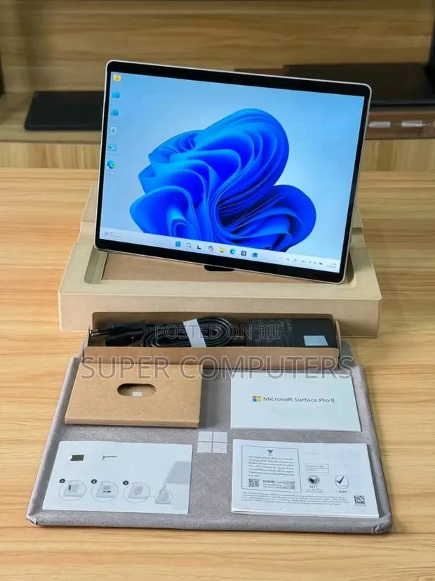 New Laptop Microsoft Surface Pro 8 16GB Intel Core i7 SSD 512GB · Photo 1