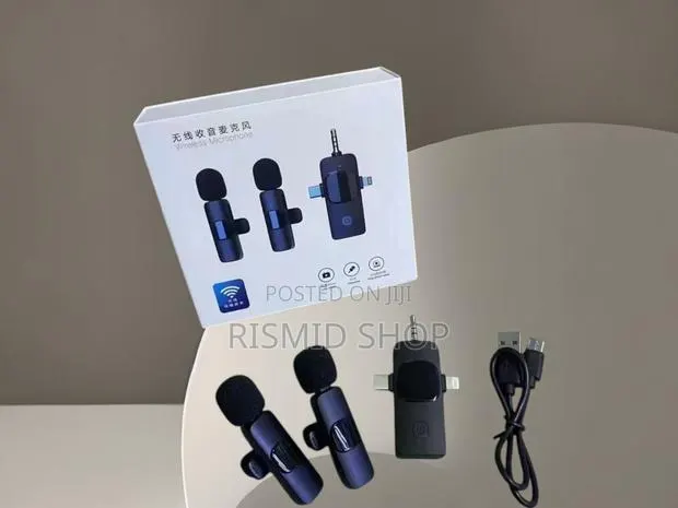 3-in-1 Cordless Microphone System · Photo 1