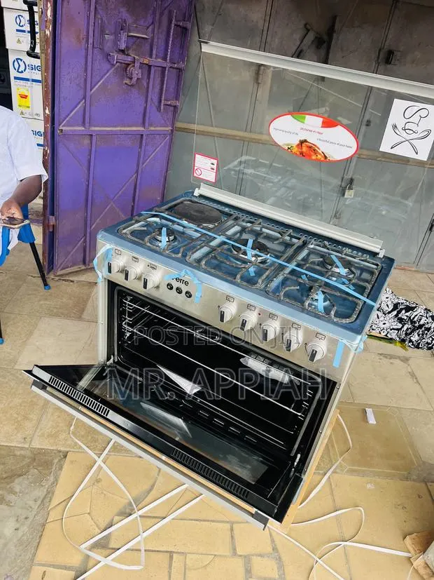 Extremely Adorable Ferre 90cm 4 Gas With 1 Electric Burner(Glass Lid) · Photo 1