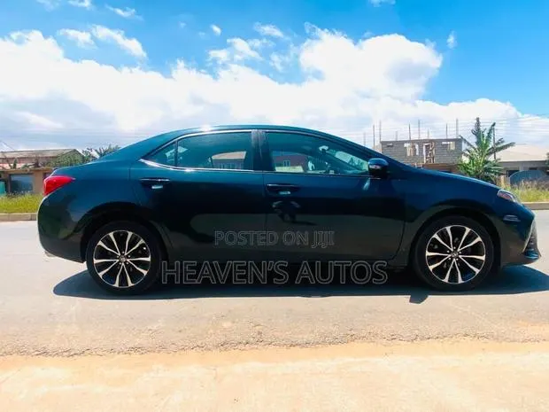 Toyota Corolla 2017 · Photo 1