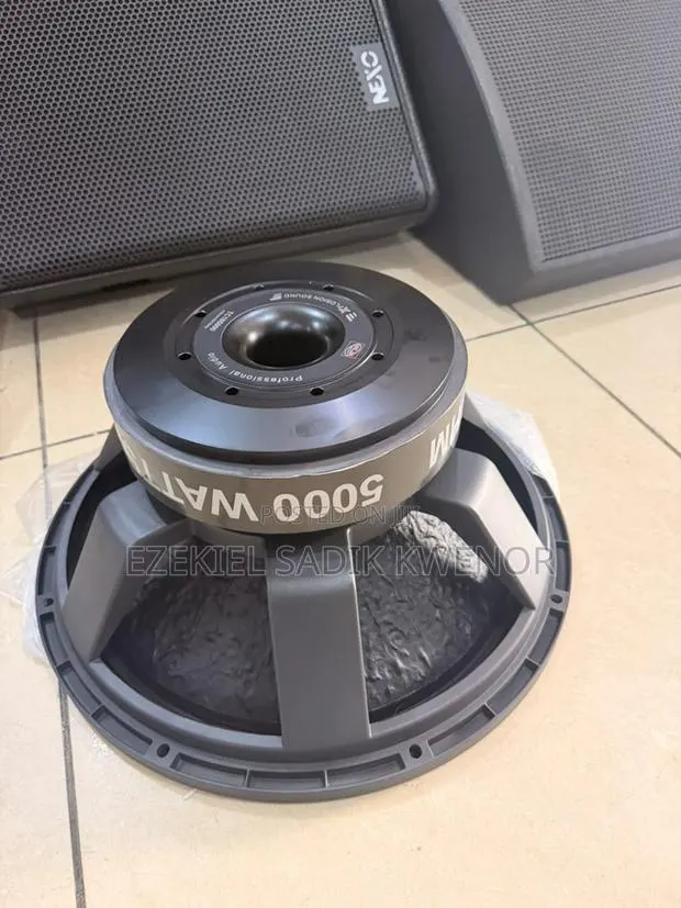 Titanic GLS 5,000watts Speaker 4hms · Photo 1