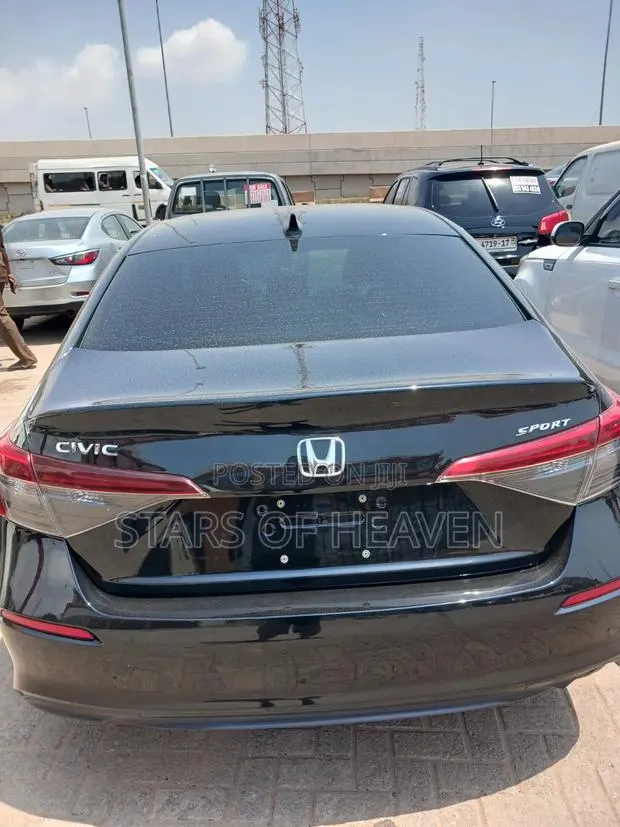 Honda Civic Sport CVT 2025 Black · Photo 1