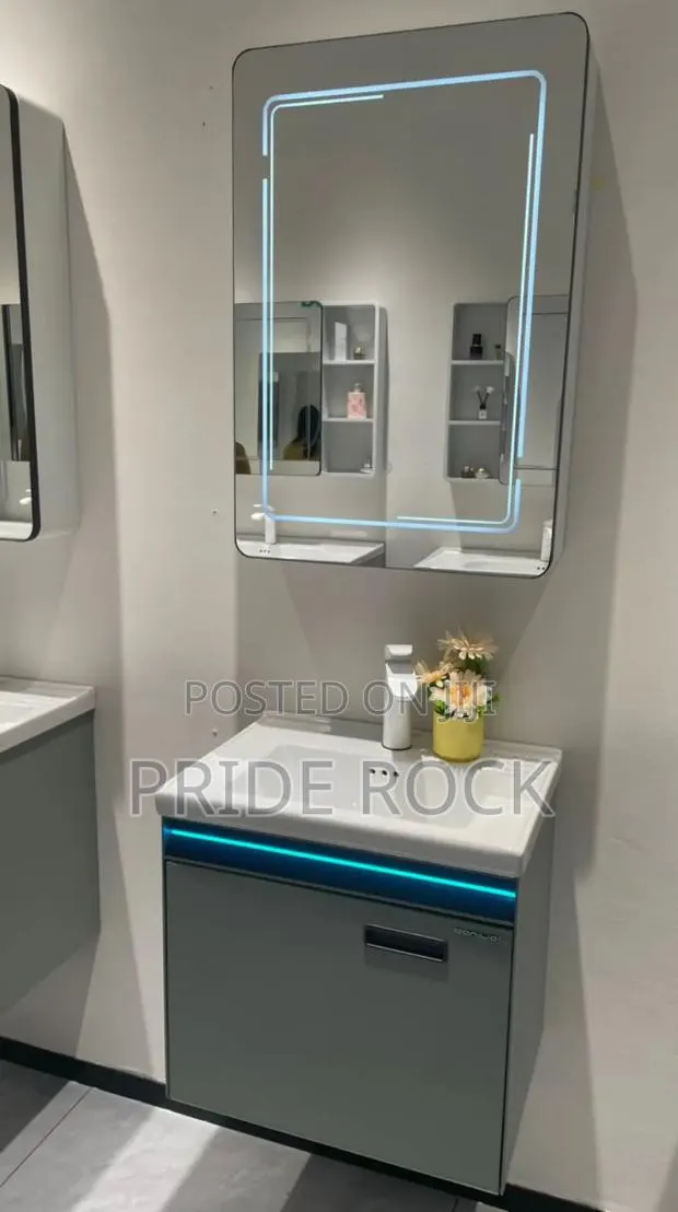 Small Vanity Basin, Cabinet Basin · Photo 1