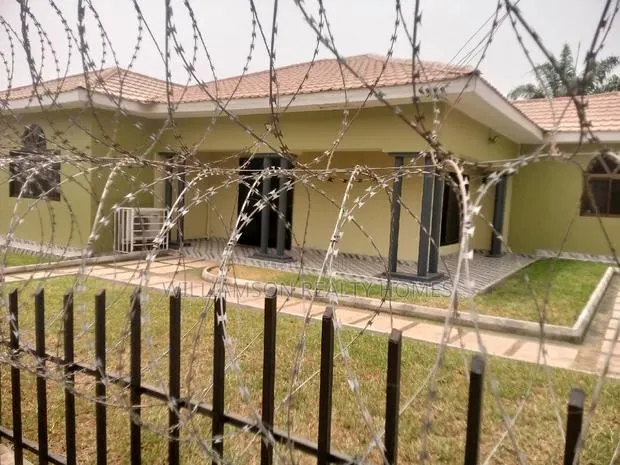 5bdrm House in Community 18, Spintex for rent · Photo 1