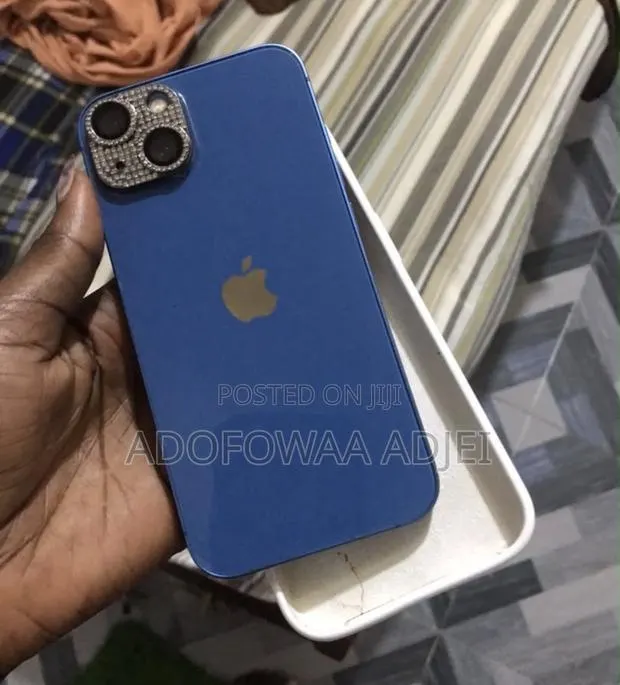 Apple iPhone 13 128 GB Blue · Photo 1