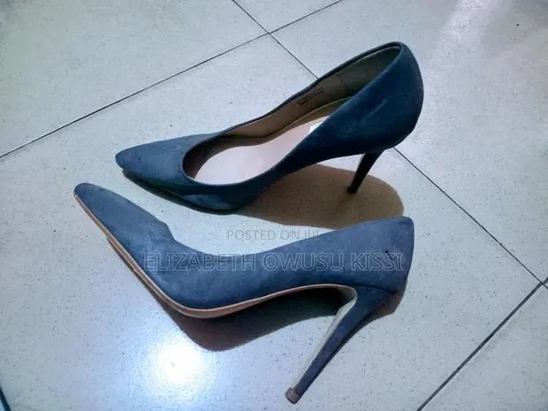 Lady Ash Heel · Photo 1