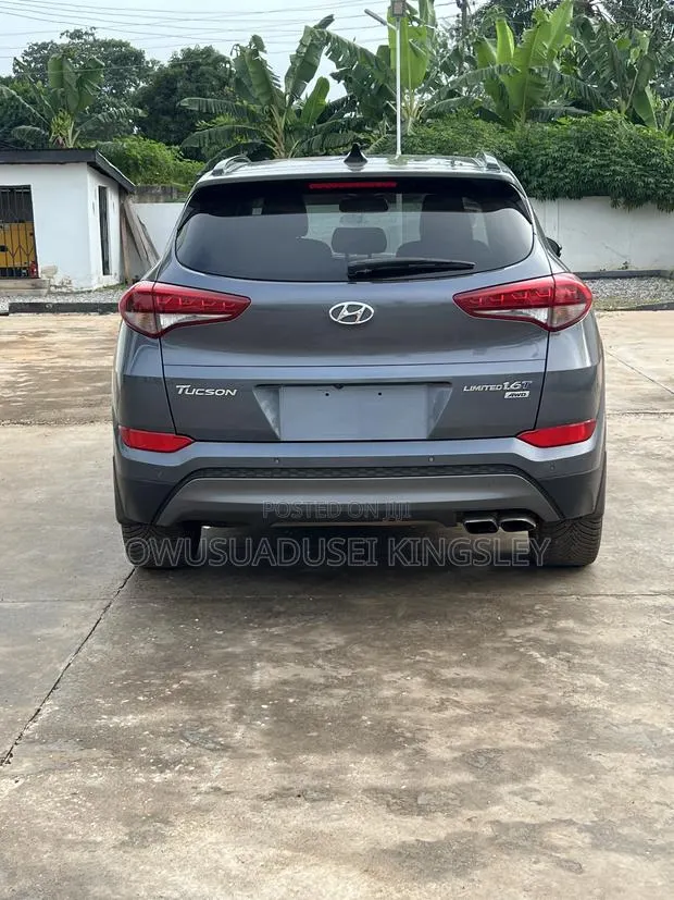 Hyundai Tucson Limited AWD 2017 Gray · Photo 1