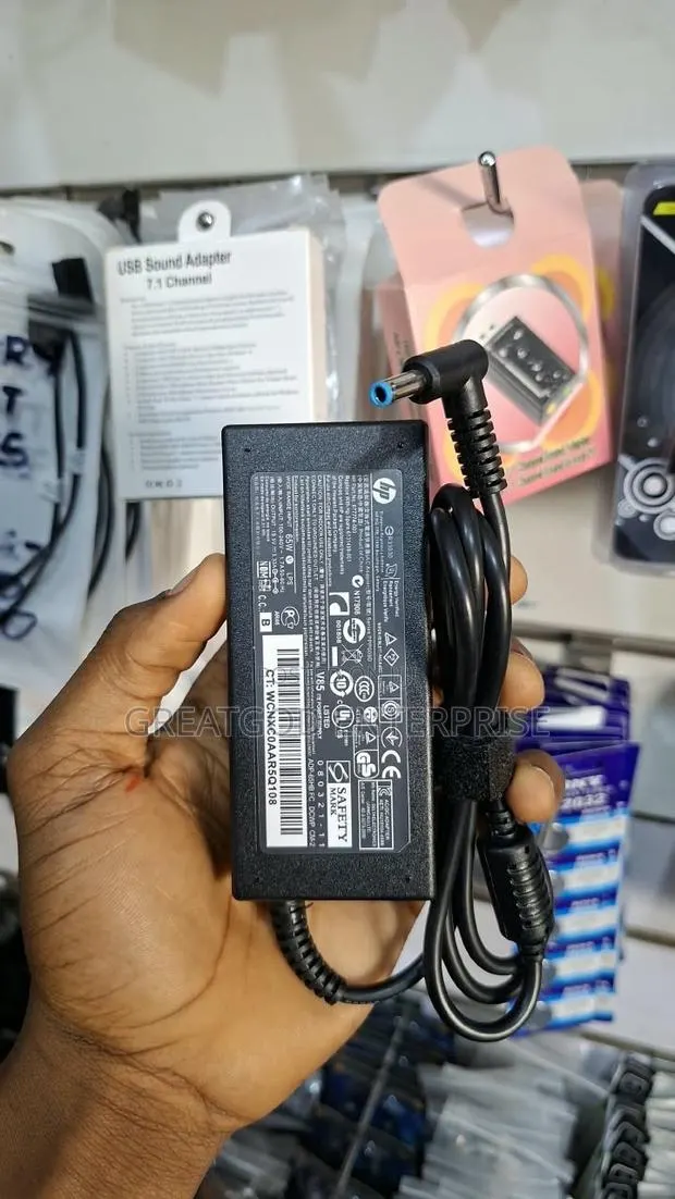 HP 65W Blue Pin Laptop Charger (19.5V 3.33A) · Photo 1