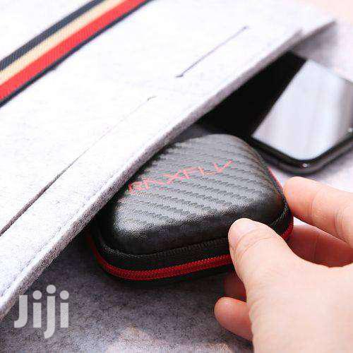 Ear Phone and Power Cables Pouch (Hard Cover) · Photo 6