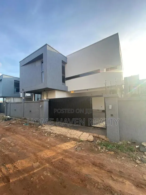4bdrm House in Spintex Comm 18, Baatsona Total for sale · Photo 1
