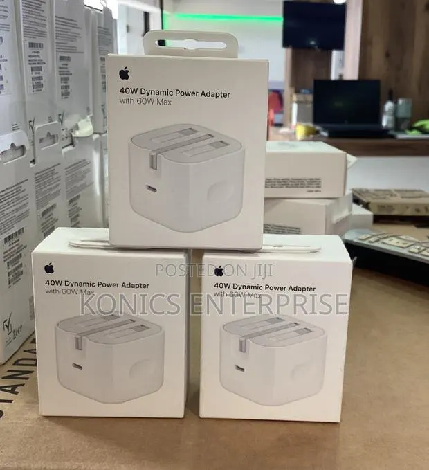 Apple 40w Dynamic Power Adapter · Photo 1