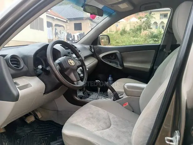 Toyota RAV4 2.5 Limited 2012 Gray · Photo 4