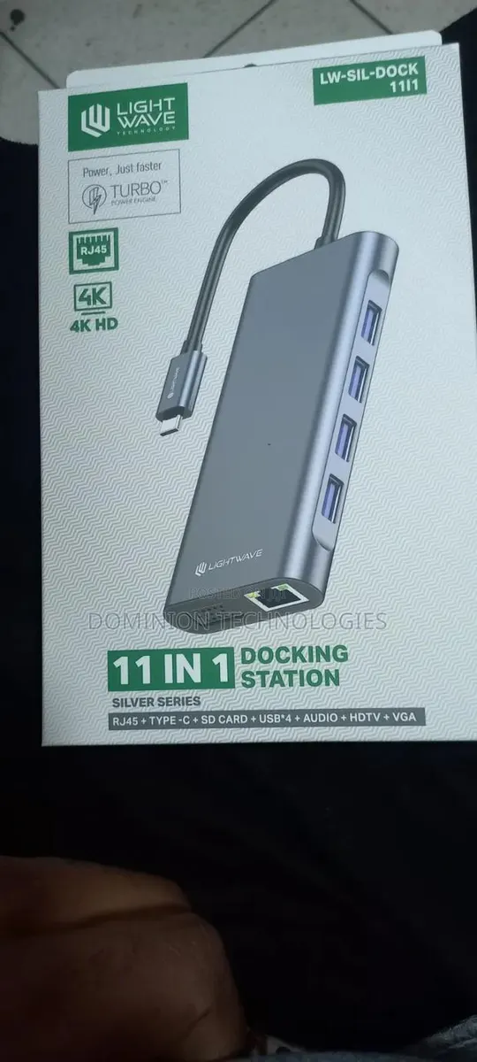 Light Wave 11 in 1 Docking Station · Photo 1