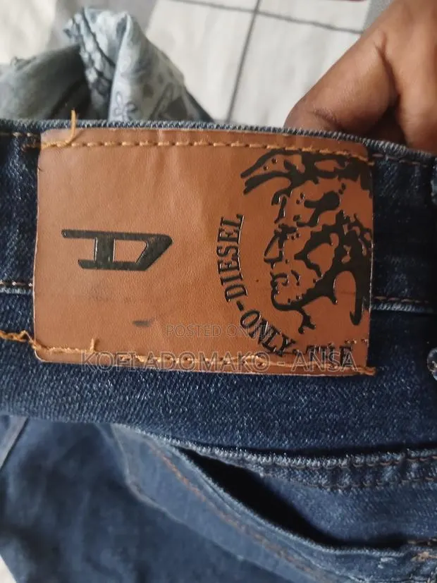 Diesel Jeans for Kids- Size 30 · Photo 2