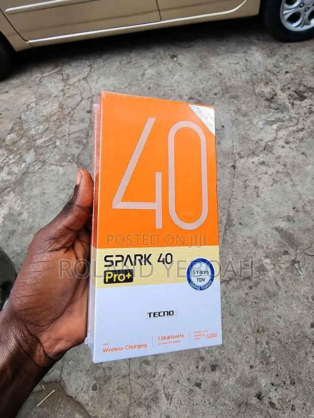 New Tecno Spark 40 Pro+ 256 GB Black · Photo 1
