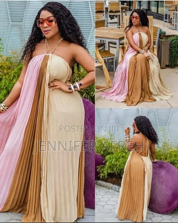 Maxi Pleated Dress · Photo 1
