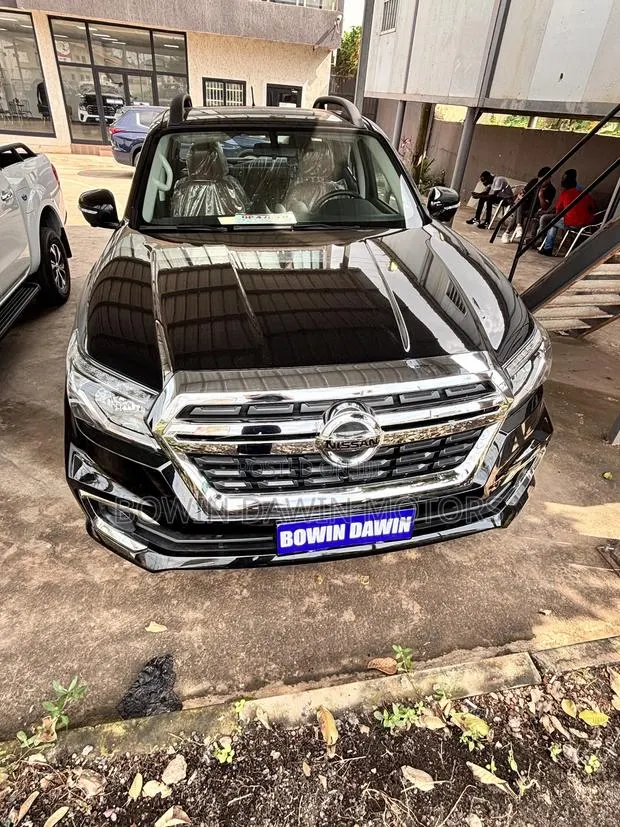 New Nissan Pick-Up 2025 Black · Photo 1