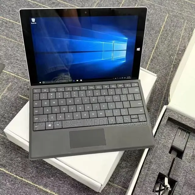 Microsoft Surface 64 GB Gray · Photo 1