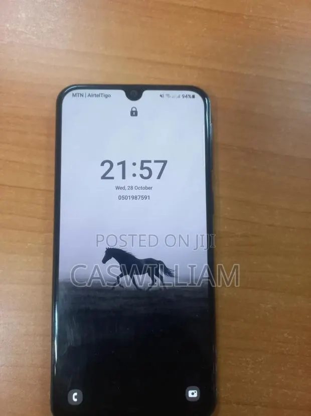Samsung Galaxy A30 64 GB Purple · Photo 1