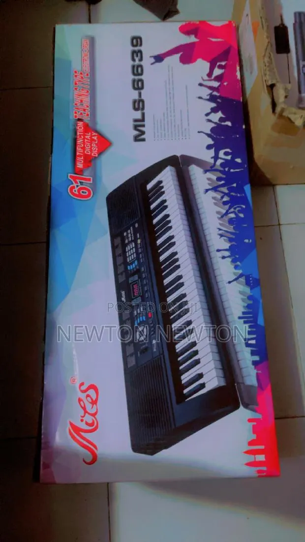 61 Keys Piano · Photo 1