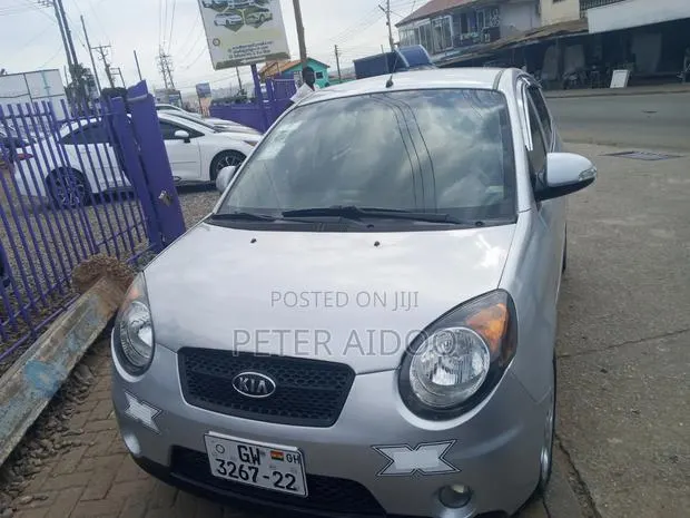 Kia Morning 2012 Silver · Photo 1
