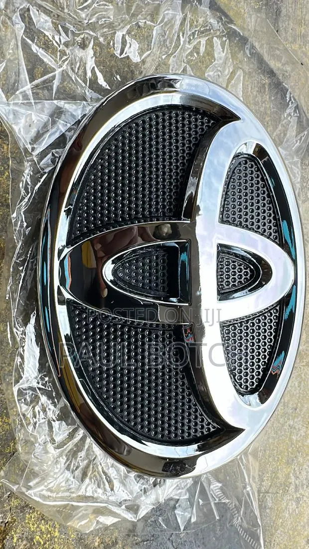 Toyota Camry 2014 Front Crown · Photo 1