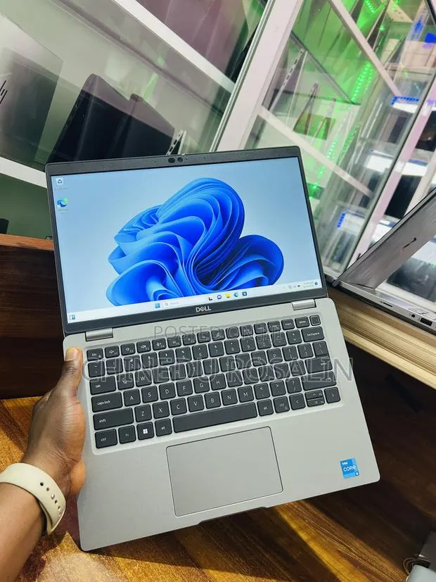 Laptop Dell Latitude 5420 16GB Intel Core i5 SSD 512GB · Photo 1