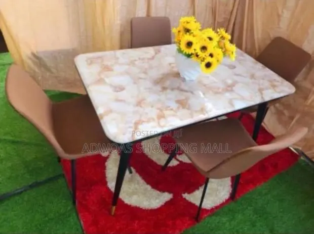 4 Seater Marble Dining Set · Photo 1