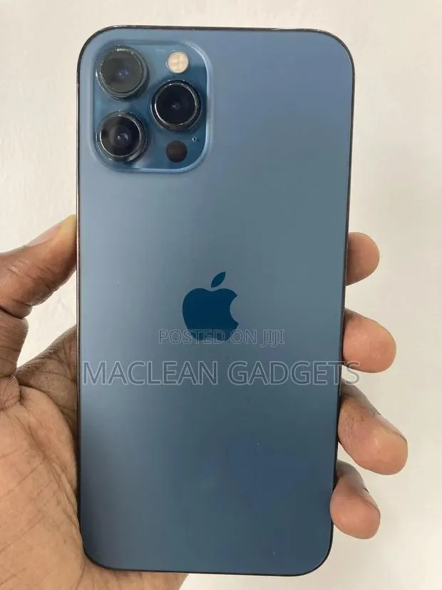 Apple iPhone 12 Pro Max 128 GB Blue · Photo 1