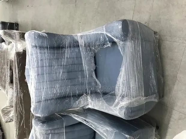 Comfortable Single Sofa · Photo 1