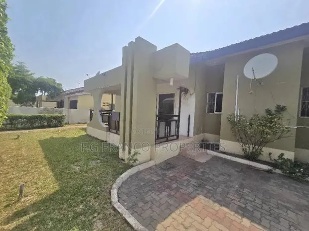 4bdrm House in Kg, Franco, Airport Residential Area for sale · Photo 1