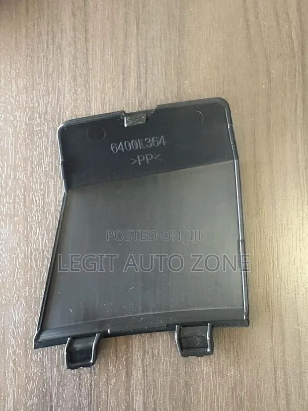 Mitsubishi Outlander 2022,2024,2023,2025, Towing Cover · Photo 1
