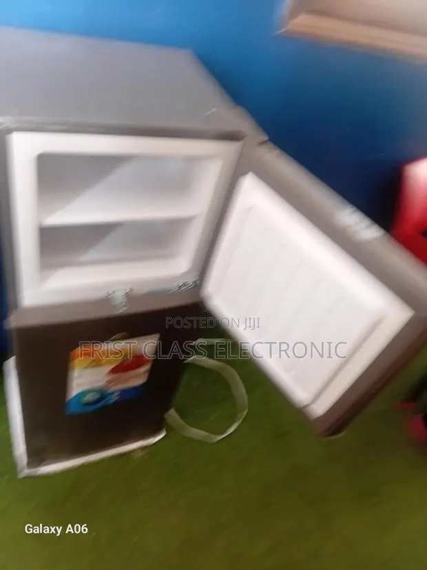 Westpool Fridge Last Availability, Fridge Urgent Premium Unit · Photo 1