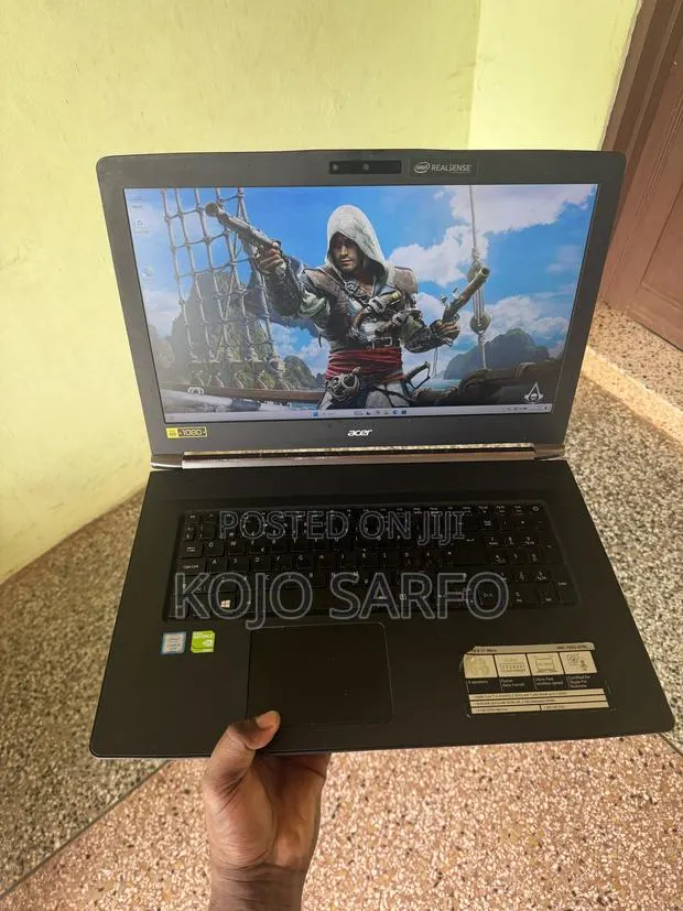 Laptop Acer Aspire VN7-792G 8GB Intel Core i5 SSD 256GB · Photo 1