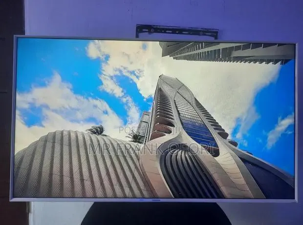 Samsung Smart 40 Inches Uk Standard · Photo 1