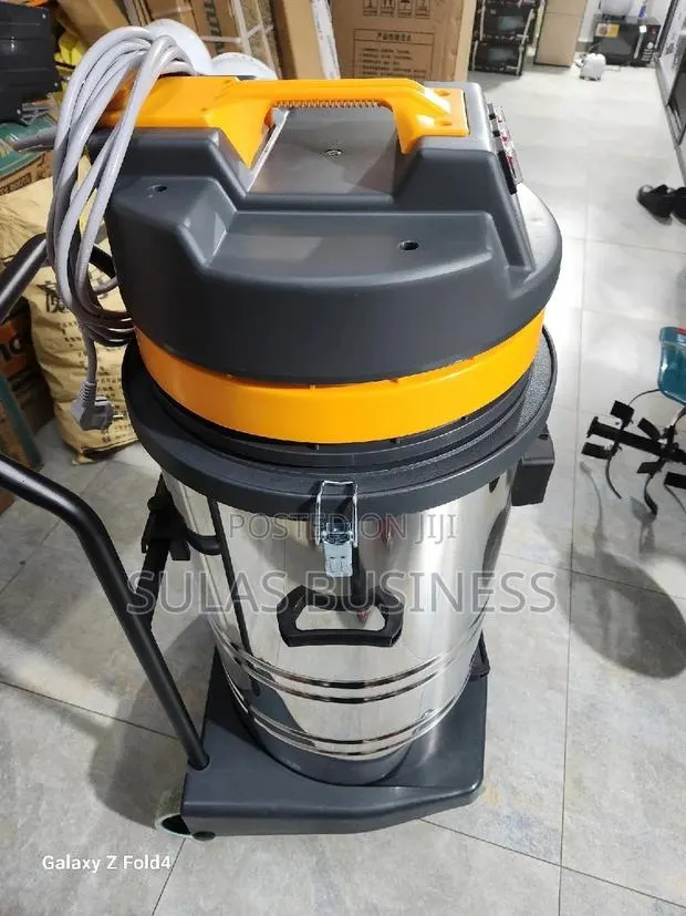 Vaccum Cleaning Machine · Photo 1
